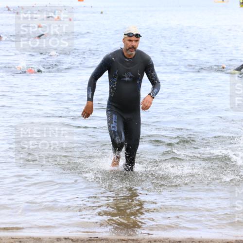 16.06.2024 - 26. Vierlanden-Triathlon Strokosch-Dieckow http://msf.ph/oto/6329187 16.06.2024 11:06:04 Schwimmen 373, 390, 392, 455, 373, 390, 392, 455 meine-sportfotos.de