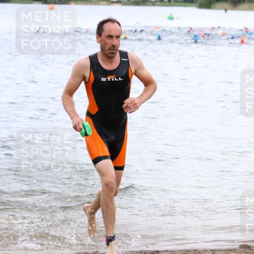 16.06.2024 - 26. Vierlanden-Triathlon Strokosch-Dieckow http://msf.ph/oto/6329238 16.06.2024 11:06:06 Schwimmen 373, 390, 392, 455, 373, 390, 392, 455 meine-sportfotos.de