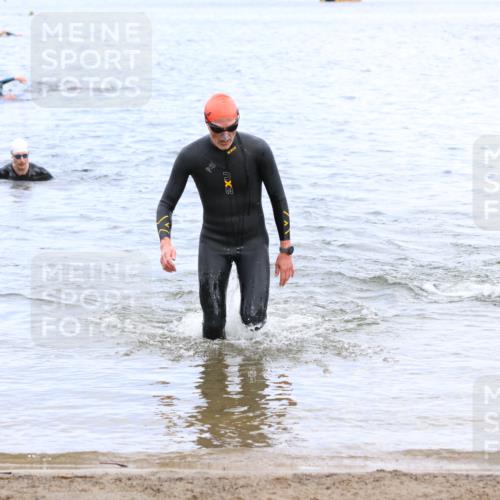 16.06.2024 - 26. Vierlanden-Triathlon Strokosch-Dieckow http://msf.ph/oto/6329273 16.06.2024 11:06:21 Schwimmen 426, 469, 426, 469 meine-sportfotos.de