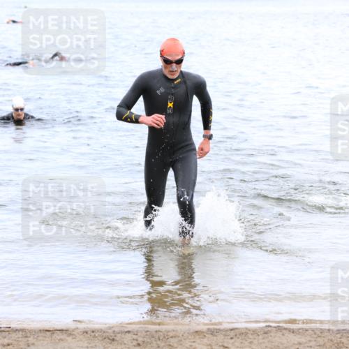 16.06.2024 - 26. Vierlanden-Triathlon Strokosch-Dieckow http://msf.ph/oto/6329294 16.06.2024 11:06:21 Schwimmen 426, 469, 426, 469 meine-sportfotos.de