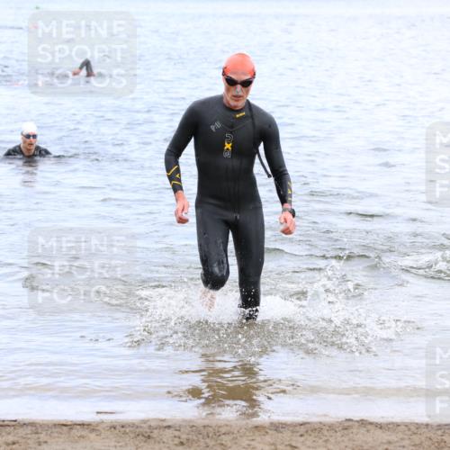 16.06.2024 - 26. Vierlanden-Triathlon Strokosch-Dieckow http://msf.ph/oto/6329317 16.06.2024 11:06:21 Schwimmen 426, 469, 426, 469 meine-sportfotos.de