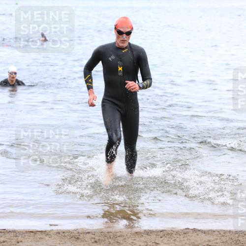 16.06.2024 - 26. Vierlanden-Triathlon Strokosch-Dieckow http://msf.ph/oto/6329326 16.06.2024 11:06:21 Schwimmen 426, 469, 426, 469 meine-sportfotos.de