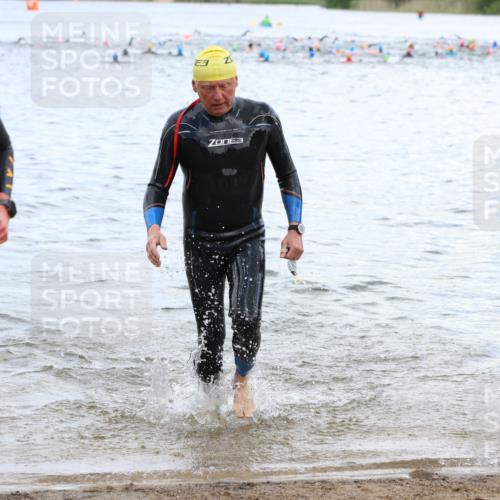 16.06.2024 - 26. Vierlanden-Triathlon Strokosch-Dieckow http://msf.ph/oto/6329380 16.06.2024 11:06:24 Schwimmen 413, 426, 469, 413, 426, 469 meine-sportfotos.de