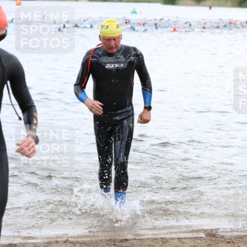 16.06.2024 - 26. Vierlanden-Triathlon Strokosch-Dieckow http://msf.ph/oto/6329391 16.06.2024 11:06:24 Schwimmen 413, 426, 469, 413, 426, 469 meine-sportfotos.de