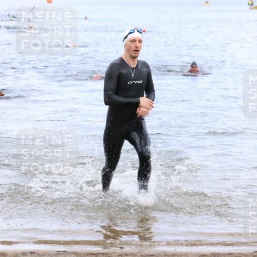 16.06.2024 - 26. Vierlanden-Triathlon Strokosch-Dieckow http://msf.ph/oto/6329400 16.06.2024 11:06:30 Schwimmen 413, 426, 469, 413, 426, 469 meine-sportfotos.de