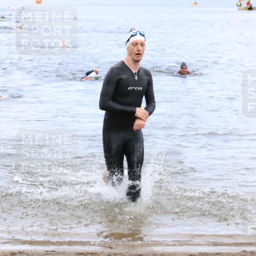 16.06.2024 - 26. Vierlanden-Triathlon Strokosch-Dieckow http://msf.ph/oto/6329411 16.06.2024 11:06:30 Schwimmen 413, 426, 469, 413, 426, 469 meine-sportfotos.de