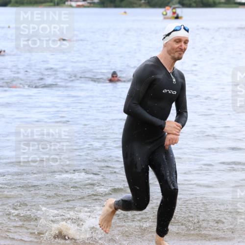 16.06.2024 - 26. Vierlanden-Triathlon Strokosch-Dieckow http://msf.ph/oto/6329482 16.06.2024 11:06:31 Schwimmen 413, 426, 469, 413, 426, 469 meine-sportfotos.de
