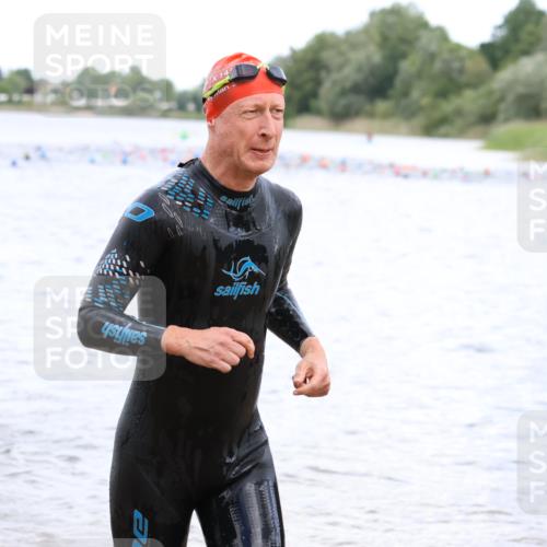16.06.2024 - 26. Vierlanden-Triathlon Strokosch-Dieckow http://msf.ph/oto/6329609 16.06.2024 11:06:51 Schwimmen 381, 419, 432, 452, 381, 419, 432, 452 meine-sportfotos.de
