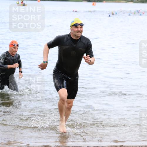 16.06.2024 - 26. Vierlanden-Triathlon Strokosch-Dieckow http://msf.ph/oto/6329704 16.06.2024 11:06:57 Schwimmen 367, 381, 404, 419, 432, 452, 367, 381, 404, 419, 432, 452 meine-sportfotos.de