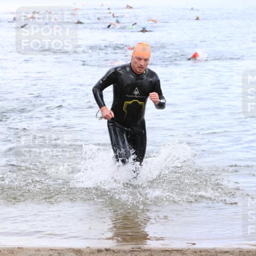 16.06.2024 - 26. Vierlanden-Triathlon Strokosch-Dieckow http://msf.ph/oto/6329802 16.06.2024 11:07:09 Schwimmen 367, 404, 420, 367, 404, 420 meine-sportfotos.de