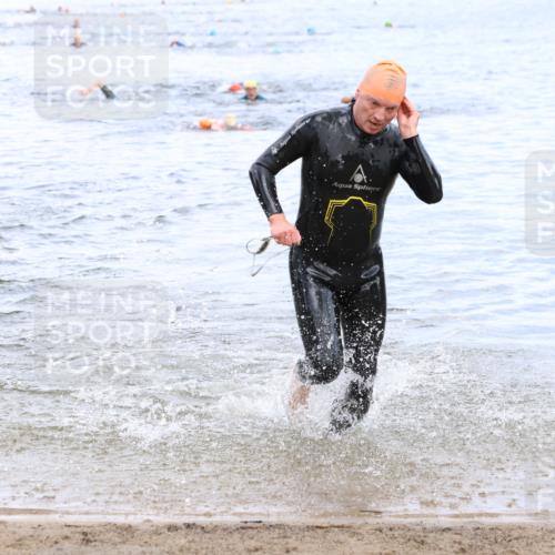 16.06.2024 - 26. Vierlanden-Triathlon Strokosch-Dieckow http://msf.ph/oto/6329857 16.06.2024 11:07:10 Schwimmen 367, 404, 420, 367, 404, 420 meine-sportfotos.de