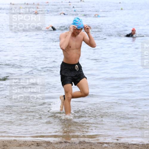 16.06.2024 - 26. Vierlanden-Triathlon Strokosch-Dieckow http://msf.ph/oto/6329901 16.06.2024 11:07:14 Schwimmen 367, 404, 420, 367, 404, 420 meine-sportfotos.de