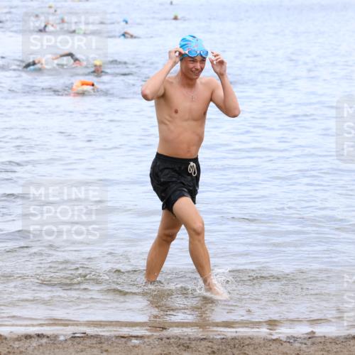 16.06.2024 - 26. Vierlanden-Triathlon Strokosch-Dieckow http://msf.ph/oto/6329908 16.06.2024 11:07:15 Schwimmen 367, 420, 367, 420 meine-sportfotos.de