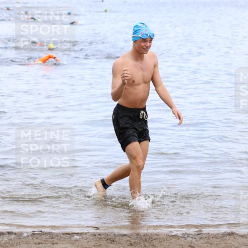 16.06.2024 - 26. Vierlanden-Triathlon Strokosch-Dieckow http://msf.ph/oto/6329923 16.06.2024 11:07:15 Schwimmen 367, 420, 367, 420 meine-sportfotos.de