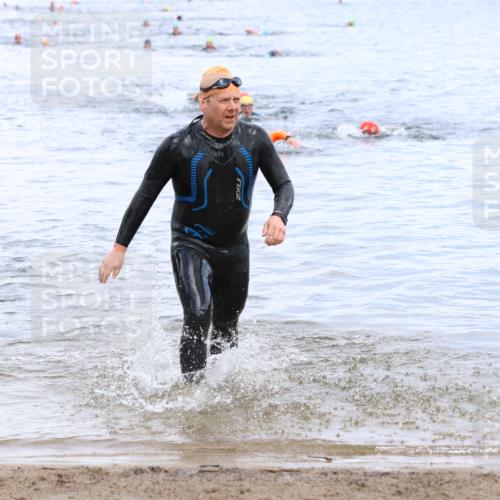 16.06.2024 - 26. Vierlanden-Triathlon Strokosch-Dieckow http://msf.ph/oto/6329961 16.06.2024 11:07:19 Schwimmen 420, 440, 420, 440 meine-sportfotos.de
