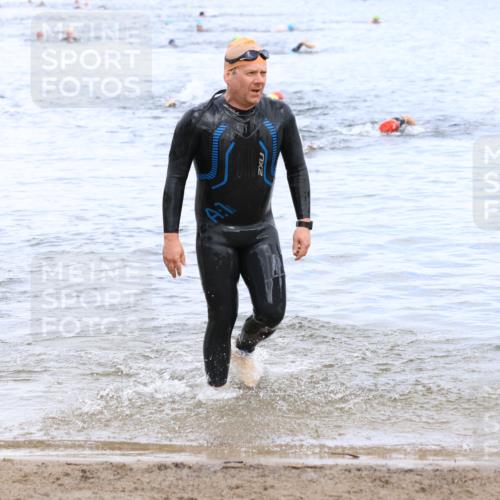 16.06.2024 - 26. Vierlanden-Triathlon Strokosch-Dieckow http://msf.ph/oto/6329977 16.06.2024 11:07:19 Schwimmen 420, 440, 420, 440 meine-sportfotos.de