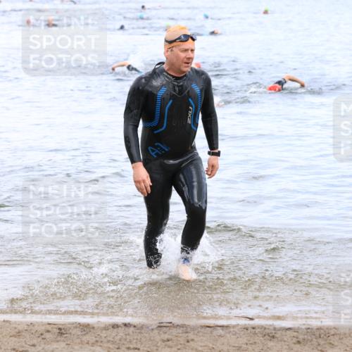 16.06.2024 - 26. Vierlanden-Triathlon Strokosch-Dieckow http://msf.ph/oto/6329984 16.06.2024 11:07:19 Schwimmen 420, 440, 420, 440 meine-sportfotos.de