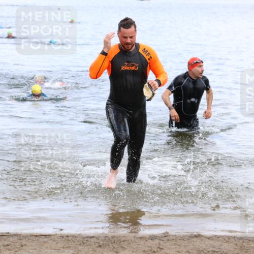 16.06.2024 - 26. Vierlanden-Triathlon Strokosch-Dieckow http://msf.ph/oto/6330030 16.06.2024 11:07:32 Schwimmen 363, 405, 440, 468, 363, 405, 440, 468 meine-sportfotos.de