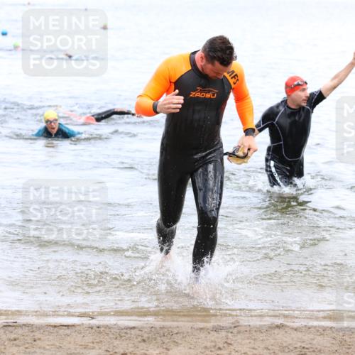 16.06.2024 - 26. Vierlanden-Triathlon Strokosch-Dieckow http://msf.ph/oto/6330060 16.06.2024 11:07:33 Schwimmen 363, 405, 440, 468, 363, 405, 440, 468 meine-sportfotos.de