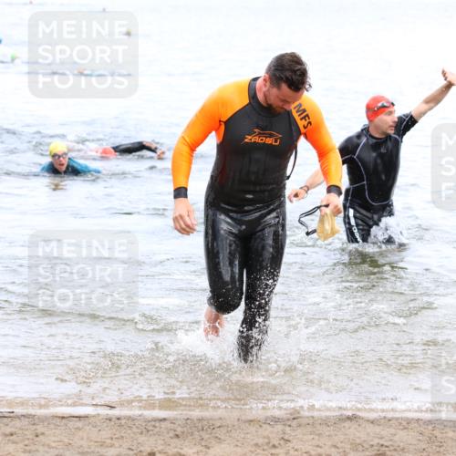 16.06.2024 - 26. Vierlanden-Triathlon Strokosch-Dieckow http://msf.ph/oto/6330067 16.06.2024 11:07:33 Schwimmen 363, 405, 440, 468, 363, 405, 440, 468 meine-sportfotos.de