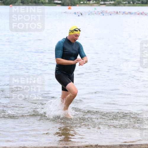 16.06.2024 - 26. Vierlanden-Triathlon Strokosch-Dieckow http://msf.ph/oto/6330132 16.06.2024 11:07:42 Schwimmen 374, 382, 405, 466, 468, 374, 382, 405, 466, 468 meine-sportfotos.de