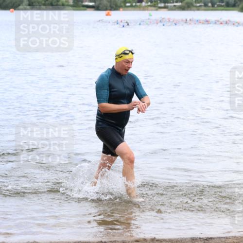 16.06.2024 - 26. Vierlanden-Triathlon Strokosch-Dieckow http://msf.ph/oto/6330140 16.06.2024 11:07:42 Schwimmen 374, 382, 405, 466, 468, 374, 382, 405, 466, 468 meine-sportfotos.de