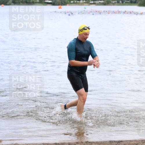 16.06.2024 - 26. Vierlanden-Triathlon Strokosch-Dieckow http://msf.ph/oto/6330154 16.06.2024 11:07:42 Schwimmen 374, 382, 405, 466, 468, 374, 382, 405, 466, 468 meine-sportfotos.de