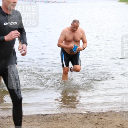 16.06.2024 - 26. Vierlanden-Triathlon Strokosch-Dieckow http://msf.ph/oto/6330369 16.06.2024 11:08:30 Schwimmen 365, 377, 414, 433, 454, 456, 457, 1276, 365, 377, 414, 433, 454, 456, 457, 1276 meine-sportfotos.de