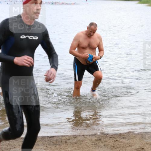 16.06.2024 - 26. Vierlanden-Triathlon Strokosch-Dieckow http://msf.ph/oto/6330377 16.06.2024 11:08:30 Schwimmen 365, 377, 414, 433, 454, 456, 457, 1276, 365, 377, 414, 433, 454, 456, 457, 1276 meine-sportfotos.de