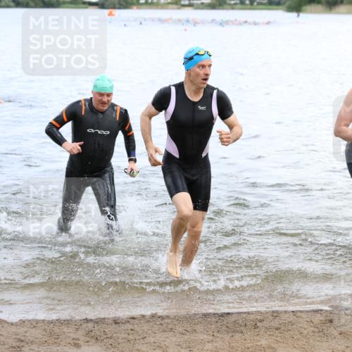 16.06.2024 - 26. Vierlanden-Triathlon Strokosch-Dieckow http://msf.ph/oto/6330391 16.06.2024 11:08:31 Schwimmen 365, 377, 433, 454, 456, 457, 1276, 365, 377, 433, 454, 456, 457, 1276 meine-sportfotos.de