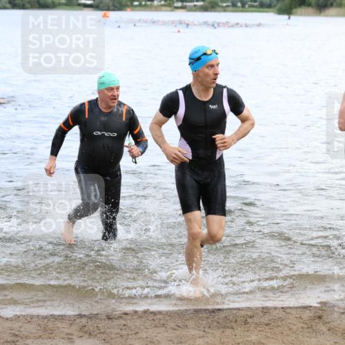 16.06.2024 - 26. Vierlanden-Triathlon Strokosch-Dieckow http://msf.ph/oto/6330410 16.06.2024 11:08:32 Schwimmen 365, 377, 433, 454, 456, 457, 1276, 365, 377, 433, 454, 456, 457, 1276 meine-sportfotos.de