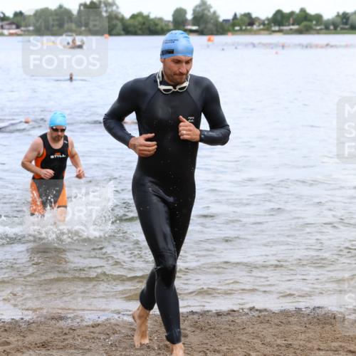 16.06.2024 - 26. Vierlanden-Triathlon Strokosch-Dieckow http://msf.ph/oto/6330464 16.06.2024 11:08:34 Schwimmen 365, 377, 433, 454, 456, 457, 1276, 365, 377, 433, 454, 456, 457, 1276 meine-sportfotos.de