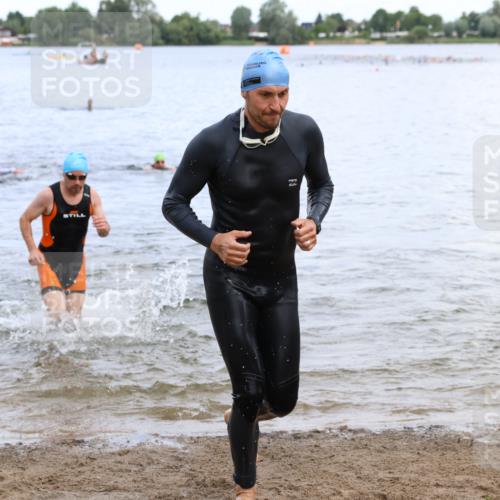 16.06.2024 - 26. Vierlanden-Triathlon Strokosch-Dieckow http://msf.ph/oto/6330473 16.06.2024 11:08:34 Schwimmen 365, 377, 433, 454, 456, 457, 1276, 365, 377, 433, 454, 456, 457, 1276 meine-sportfotos.de