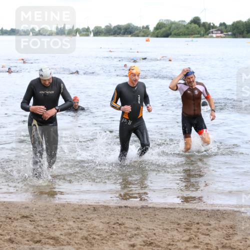 16.06.2024 - 26. Vierlanden-Triathlon Strokosch-Dieckow http://msf.ph/oto/6330520 16.06.2024 11:08:43 Schwimmen 359, 365, 366, 433, 454, 456, 457, 462, 470, 1276, 359, 365, 366, 433, 454, 456, 457, 462, 470, 1276 meine-sportfotos.de