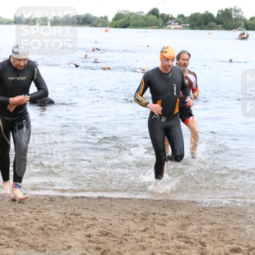 16.06.2024 - 26. Vierlanden-Triathlon Strokosch-Dieckow http://msf.ph/oto/6330564 16.06.2024 11:08:45 Schwimmen 359, 366, 433, 443, 454, 456, 457, 462, 470, 359, 366, 433, 443, 454, 456, 457, 462, 470 meine-sportfotos.de