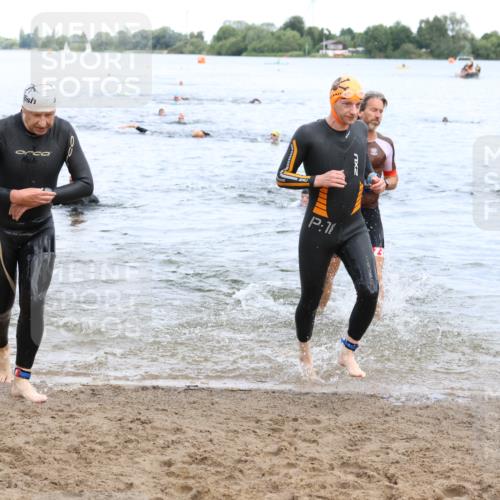 16.06.2024 - 26. Vierlanden-Triathlon Strokosch-Dieckow http://msf.ph/oto/6330571 16.06.2024 11:08:45 Schwimmen 359, 366, 433, 443, 454, 456, 457, 462, 470, 359, 366, 433, 443, 454, 456, 457, 462, 470 meine-sportfotos.de