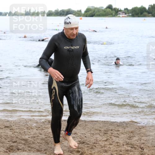 16.06.2024 - 26. Vierlanden-Triathlon Strokosch-Dieckow http://msf.ph/oto/6330607 16.06.2024 11:08:46 Schwimmen 359, 366, 433, 443, 454, 456, 457, 462, 470, 359, 366, 433, 443, 454, 456, 457, 462, 470 meine-sportfotos.de