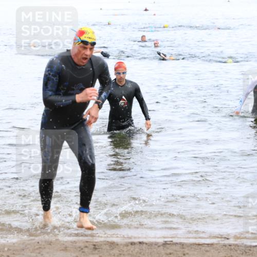 16.06.2024 - 26. Vierlanden-Triathlon Strokosch-Dieckow http://msf.ph/oto/6330624 16.06.2024 11:08:49 Schwimmen 359, 366, 433, 443, 454, 456, 462, 470, 359, 366, 433, 443, 454, 456, 462, 470 meine-sportfotos.de