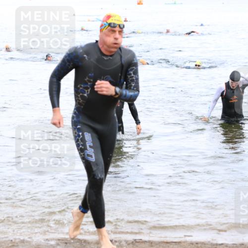 16.06.2024 - 26. Vierlanden-Triathlon Strokosch-Dieckow http://msf.ph/oto/6330655 16.06.2024 11:08:49 Schwimmen 359, 366, 433, 443, 454, 456, 462, 470, 359, 366, 433, 443, 454, 456, 462, 470 meine-sportfotos.de