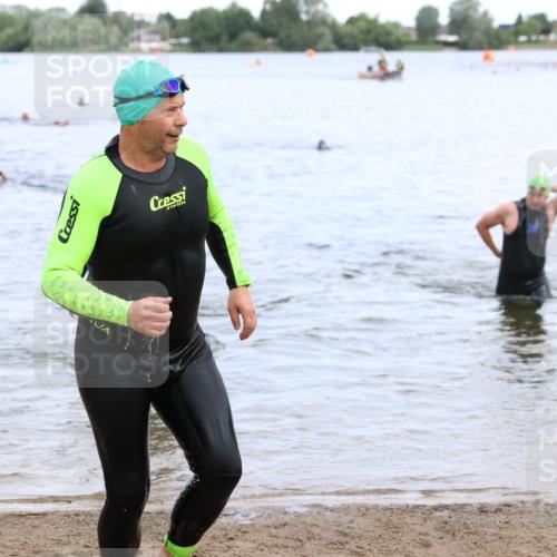 16.06.2024 - 26. Vierlanden-Triathlon Strokosch-Dieckow http://msf.ph/oto/6330698 16.06.2024 11:08:52 Schwimmen 359, 366, 443, 462, 470, 359, 366, 443, 462, 470 meine-sportfotos.de
