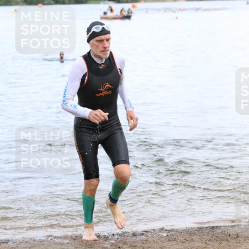 16.06.2024 - 26. Vierlanden-Triathlon Strokosch-Dieckow http://msf.ph/oto/6330751 16.06.2024 11:08:59 Schwimmen 366, 429, 442, 443, 453, 462, 470, 366, 429, 442, 443, 453, 462, 470 meine-sportfotos.de