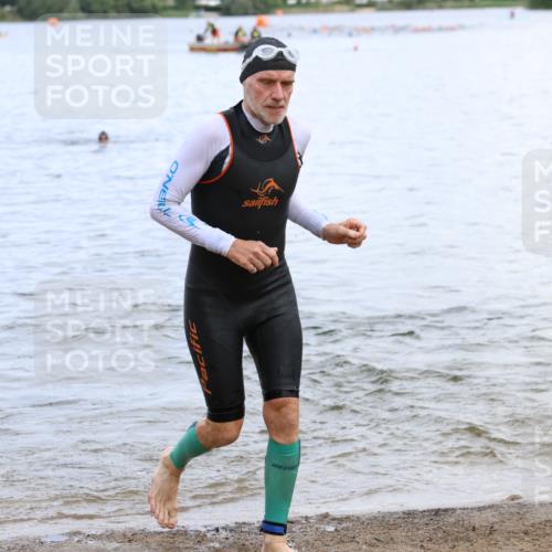 16.06.2024 - 26. Vierlanden-Triathlon Strokosch-Dieckow http://msf.ph/oto/6330763 16.06.2024 11:08:59 Schwimmen 366, 429, 442, 443, 453, 462, 470, 366, 429, 442, 443, 453, 462, 470 meine-sportfotos.de