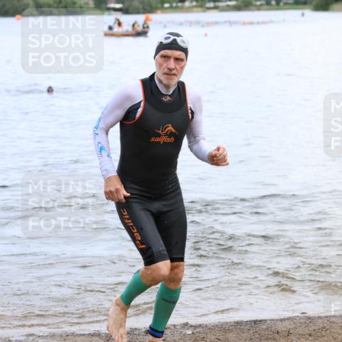 16.06.2024 - 26. Vierlanden-Triathlon Strokosch-Dieckow http://msf.ph/oto/6330771 16.06.2024 11:08:59 Schwimmen 366, 429, 442, 443, 453, 462, 470, 366, 429, 442, 443, 453, 462, 470 meine-sportfotos.de