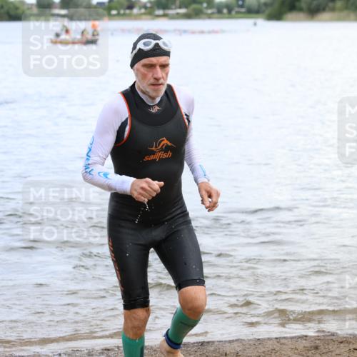 16.06.2024 - 26. Vierlanden-Triathlon Strokosch-Dieckow http://msf.ph/oto/6330789 16.06.2024 11:08:59 Schwimmen 366, 429, 442, 443, 453, 462, 470, 366, 429, 442, 443, 453, 462, 470 meine-sportfotos.de