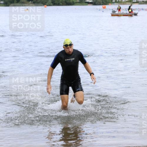 16.06.2024 - 26. Vierlanden-Triathlon Strokosch-Dieckow http://msf.ph/oto/6330812 16.06.2024 11:09:12 Schwimmen 410, 429, 442, 453, 410, 429, 442, 453 meine-sportfotos.de