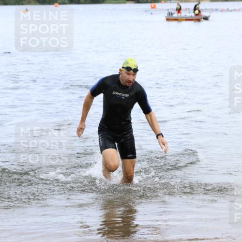 16.06.2024 - 26. Vierlanden-Triathlon Strokosch-Dieckow http://msf.ph/oto/6330843 16.06.2024 11:09:13 Schwimmen 410, 429, 442, 453, 410, 429, 442, 453 meine-sportfotos.de