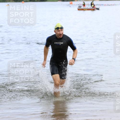 16.06.2024 - 26. Vierlanden-Triathlon Strokosch-Dieckow http://msf.ph/oto/6330858 16.06.2024 11:09:13 Schwimmen 410, 429, 442, 453, 410, 429, 442, 453 meine-sportfotos.de