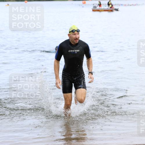 16.06.2024 - 26. Vierlanden-Triathlon Strokosch-Dieckow http://msf.ph/oto/6330865 16.06.2024 11:09:13 Schwimmen 410, 429, 442, 453, 410, 429, 442, 453 meine-sportfotos.de