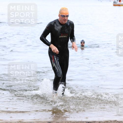 16.06.2024 - 26. Vierlanden-Triathlon Strokosch-Dieckow http://msf.ph/oto/6330906 16.06.2024 11:09:19 Schwimmen 380, 391, 398, 410, 380, 391, 398, 410 meine-sportfotos.de