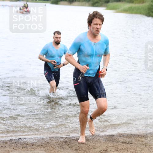 16.06.2024 - 26. Vierlanden-Triathlon Strokosch-Dieckow http://msf.ph/oto/6330986 16.06.2024 11:09:29 Schwimmen 364, 380, 391, 398, 437, 471, 364, 380, 391, 398, 437, 471 meine-sportfotos.de